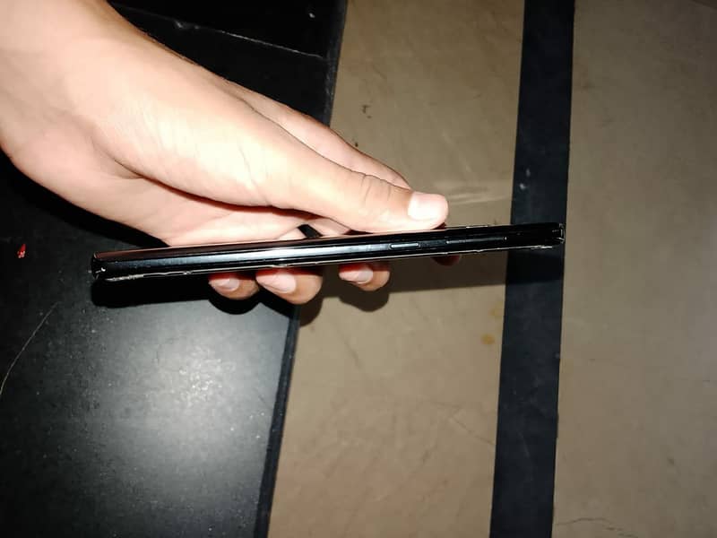 Samsung Mobile Note 9 4