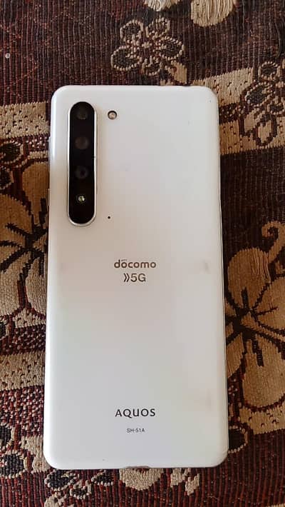Sharp Aquos R5G