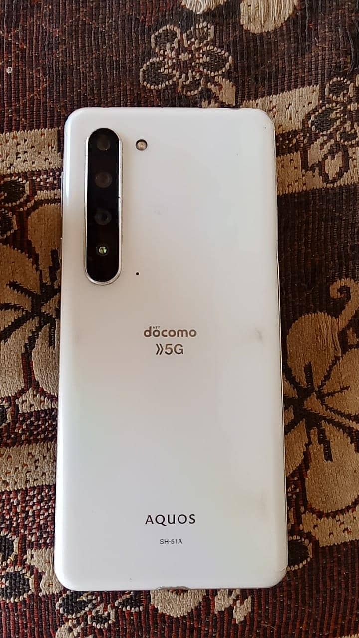 Sharp Aquos R5G 0
