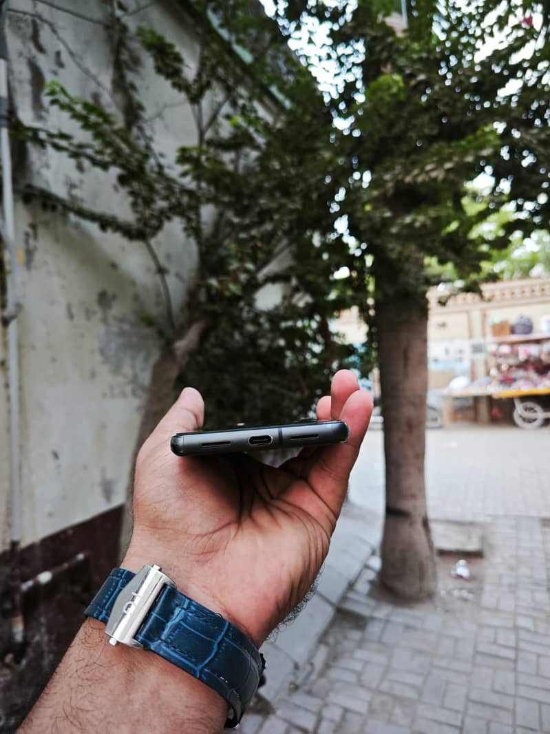 Google Pixel 7 5