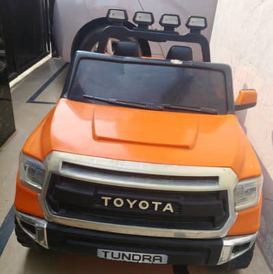 KIDS ELECTRIC CAR TOYOTA
