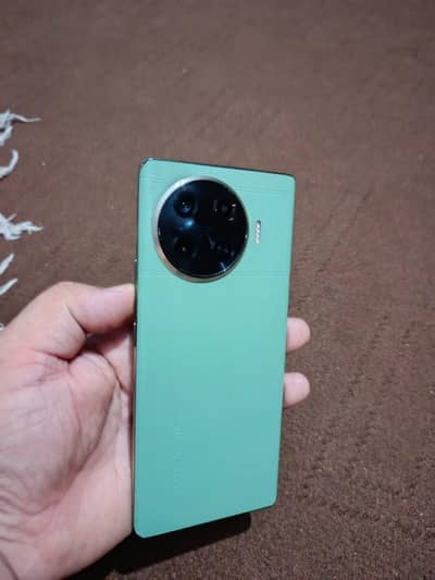 Tecno Spark 20 pro plus. 16/256 urgent sale
