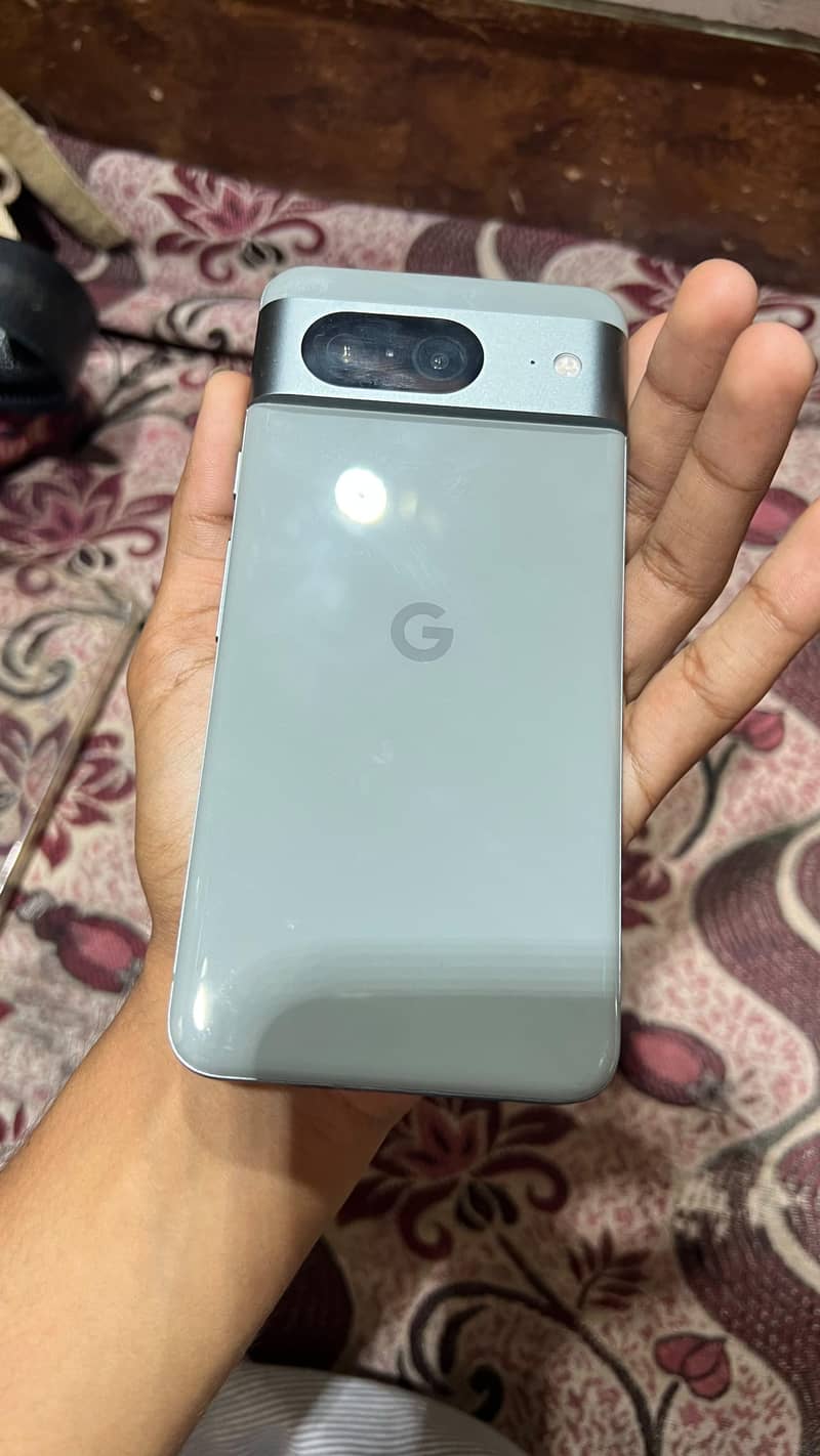 Google Pixel 8 3