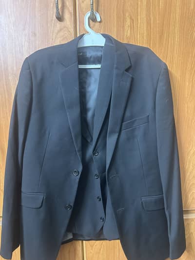 Ultra Club 3 Piece Suit Jet Black Colour