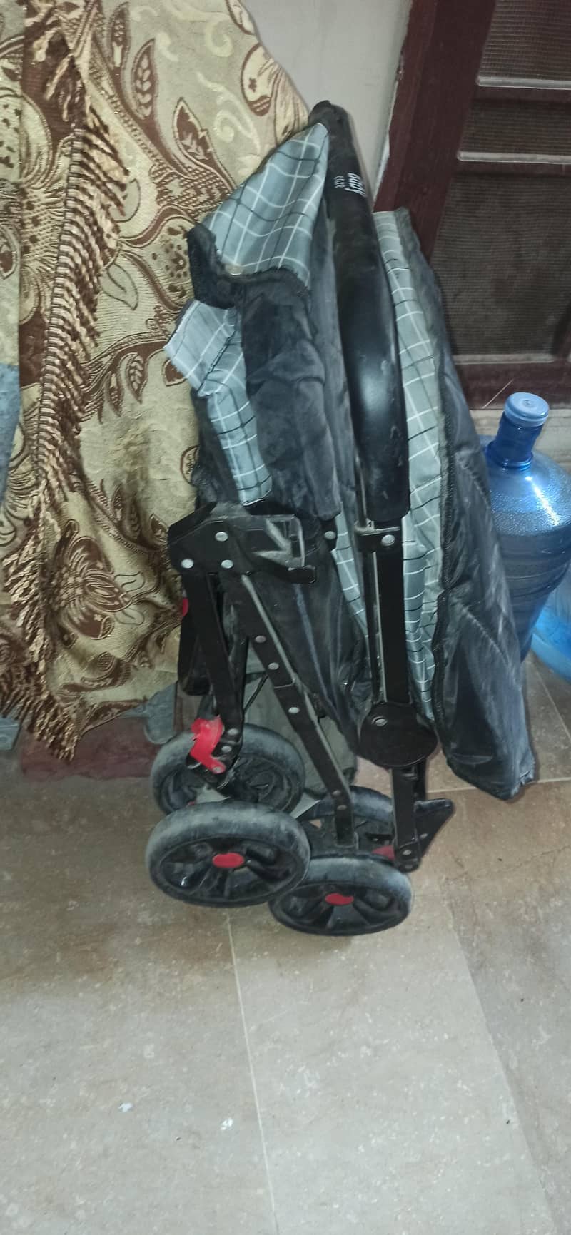 IMPORTED PRAMS 1
