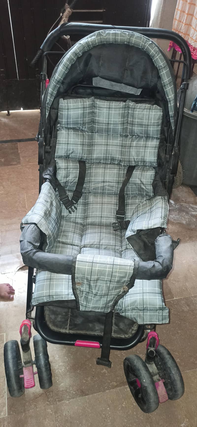 IMPORTED PRAMS 2