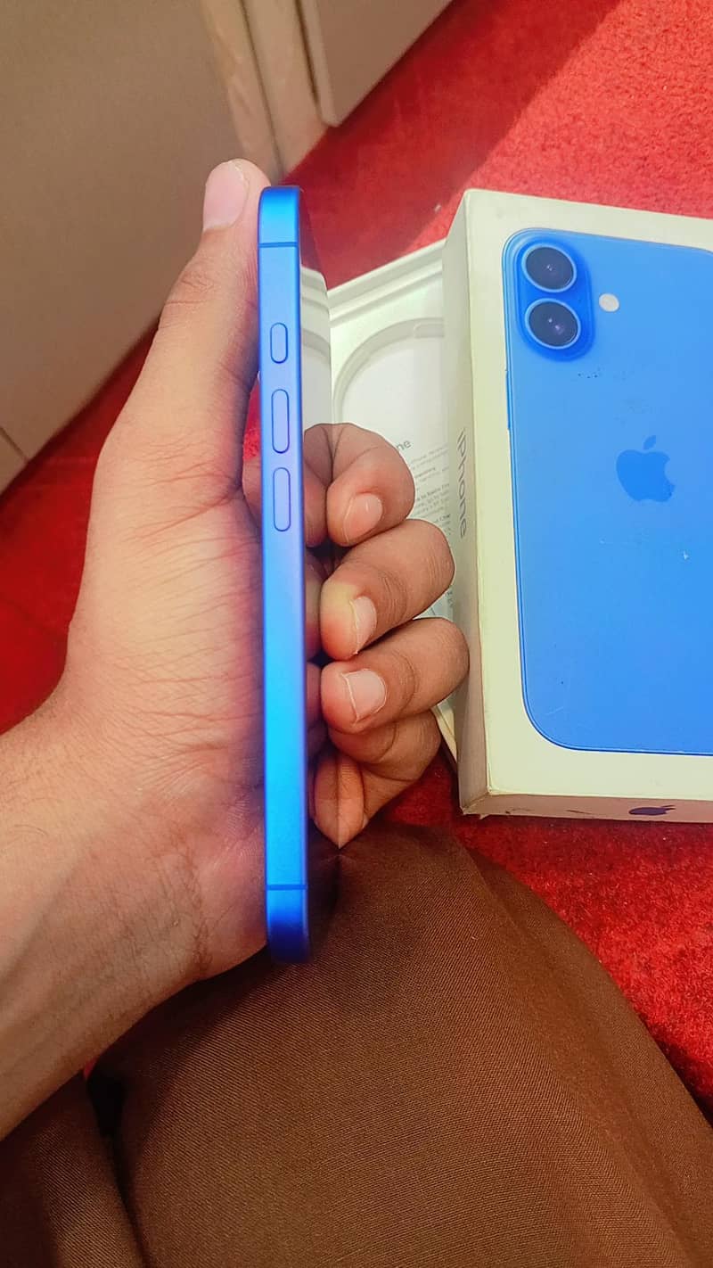 Apple iPhone 16 1