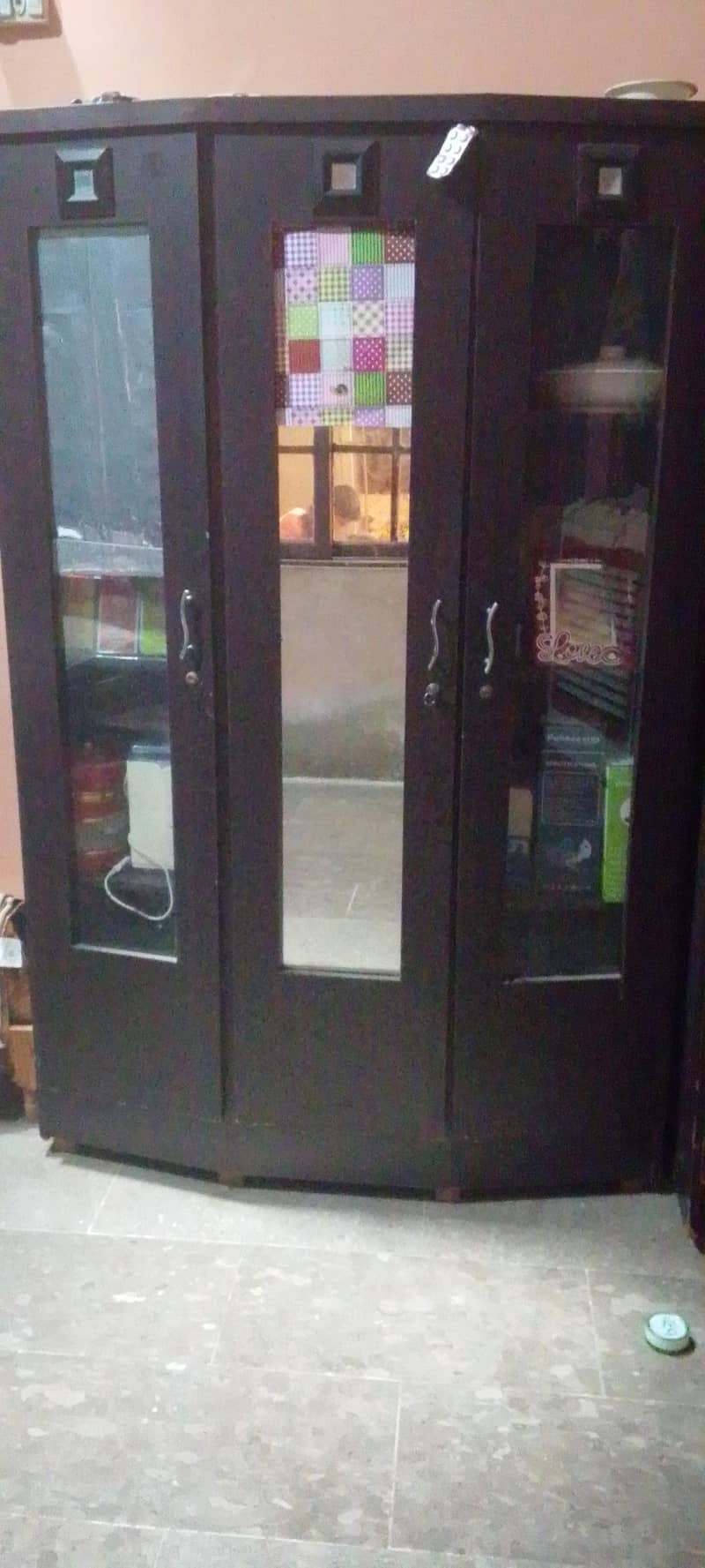 cupboard and devider 0
