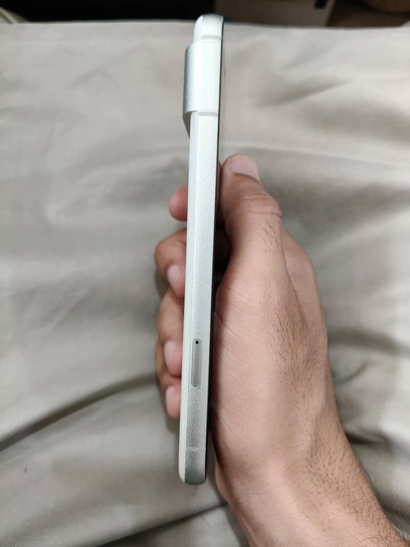 Google Pixel 8 3