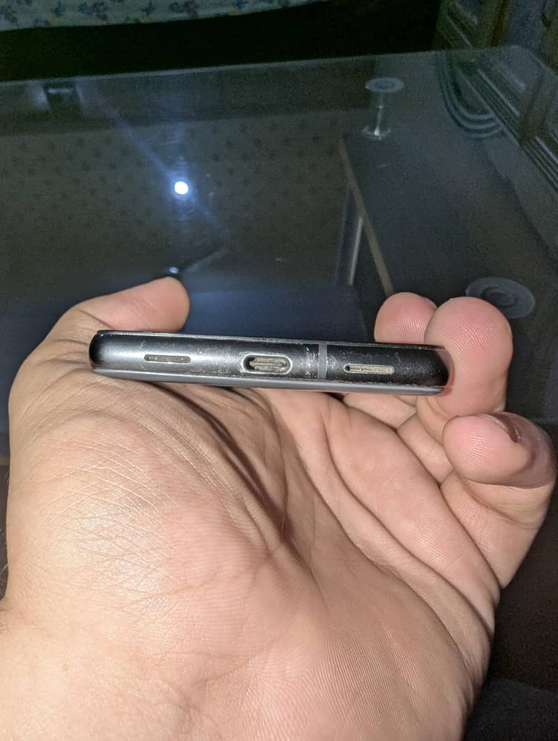 Google Pixel 7a 4