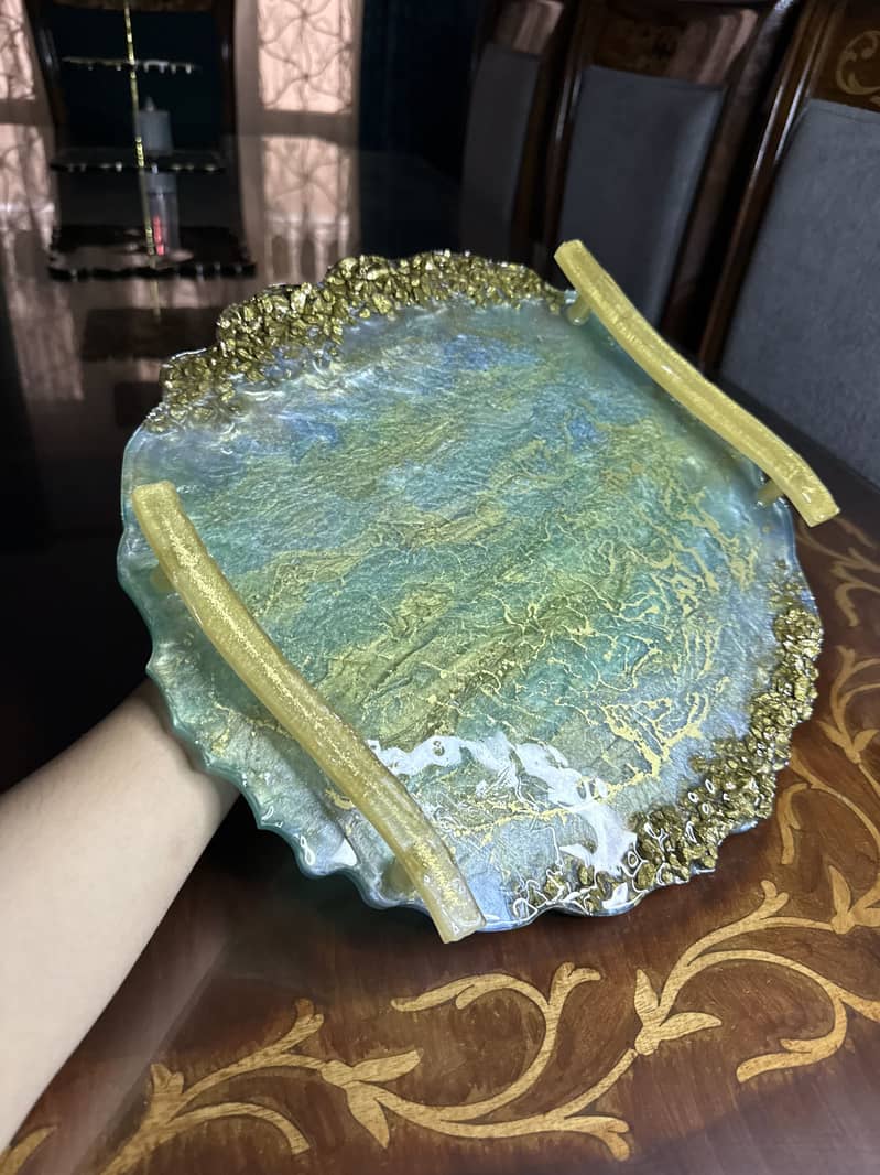 Round tray 3