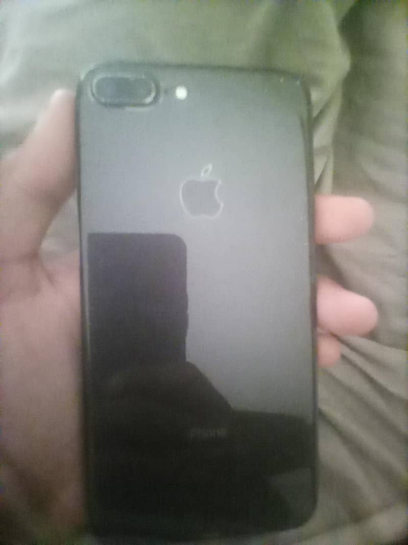Apple iPhone 7 Plus 0
