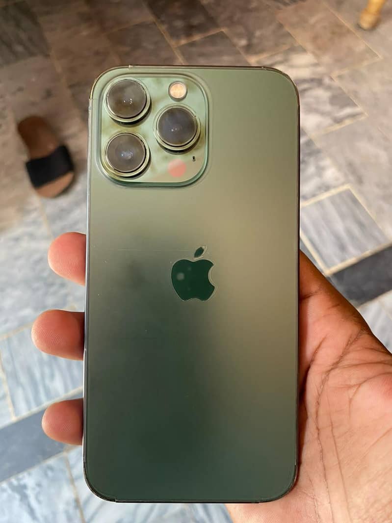 Apple iPhone 13 Pro 4