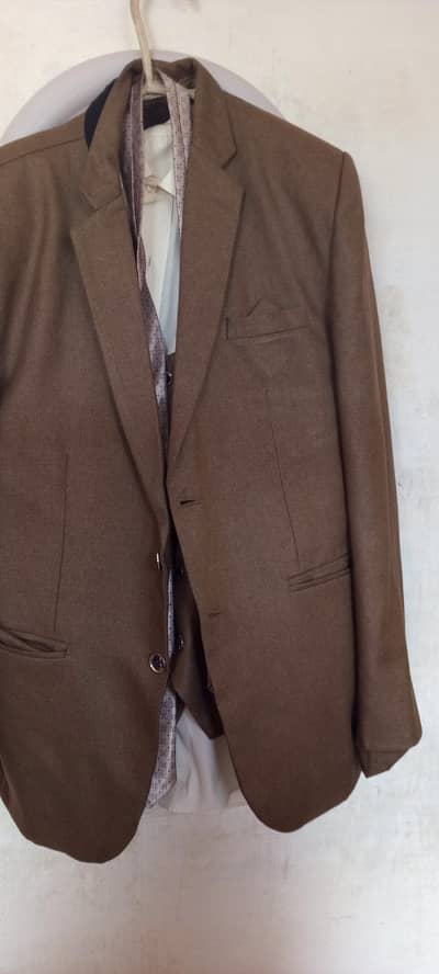 : Men's Blue 3 Piece Suit – Small Size – Excellent Condition