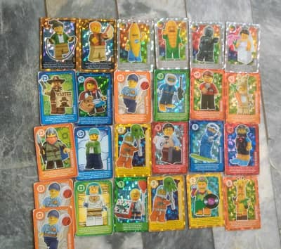 Lego create  The world 84 cards 27 holo rere cards complete set