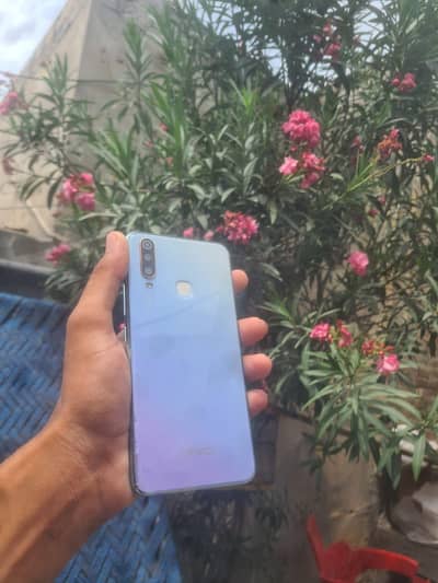 Vivo Y15