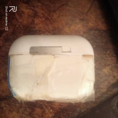 Iphone Earbird Rs. 1500