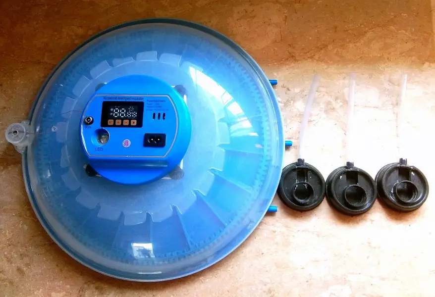 hatch pro automatic incubator 26 eggs — photo 2