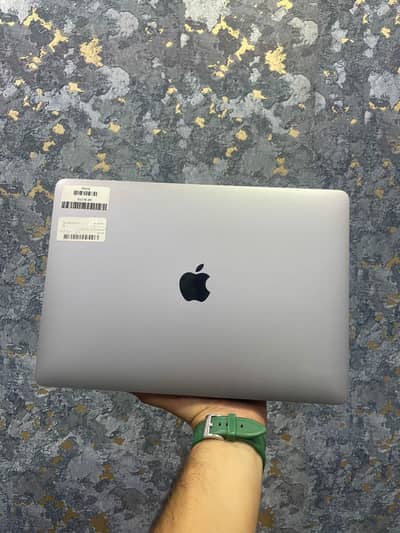 MacBook Pro 2020 (13.3-inch Retina)
