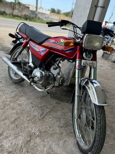United 70cc 25 model