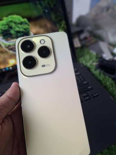 Infinix Hot 40