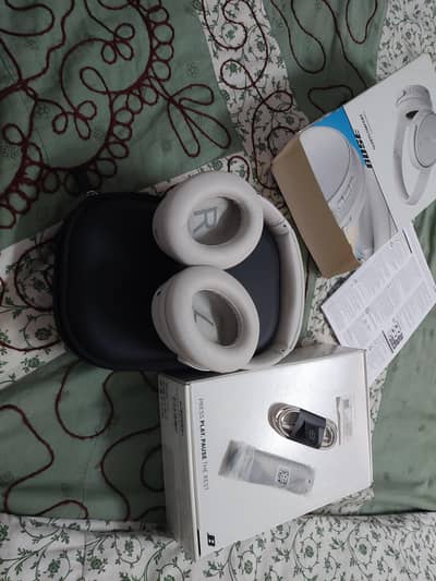 orignal Bose Quiet comfort Headphone like box pack