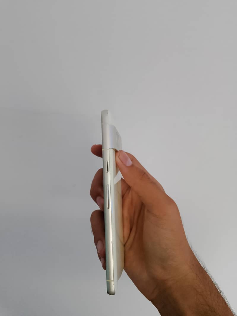 Google Pixel 7 5