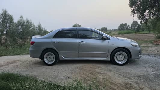 Toyota Corolla GLI 2011