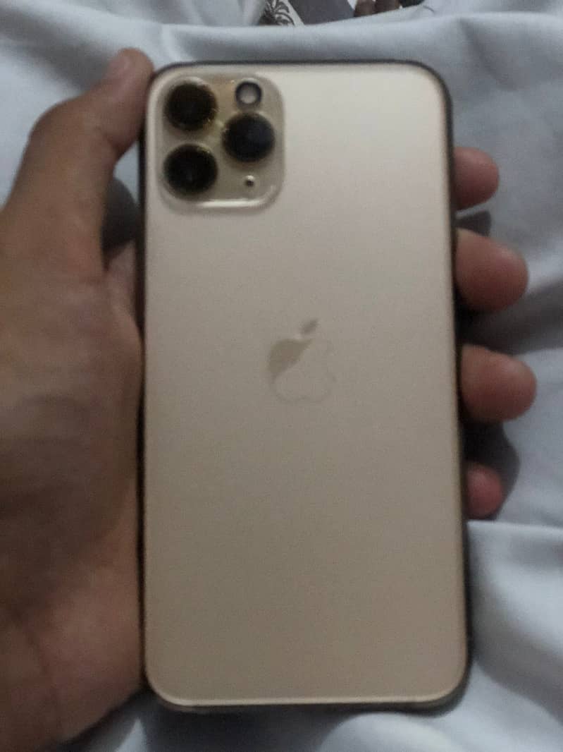 Apple iPhone 11 Pro 3
