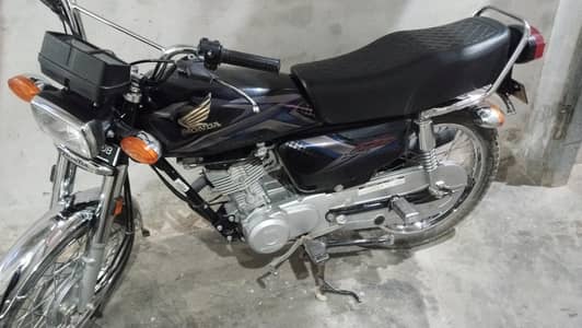 2025 model Urgent for sale No work just buy and drive