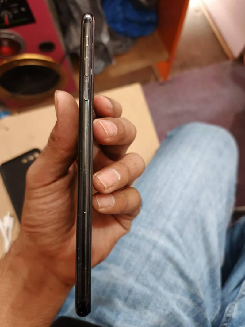 Apple iPhone 7 Plus 3