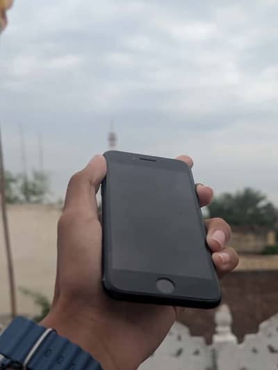 iPhone SE 3 for sale mdm