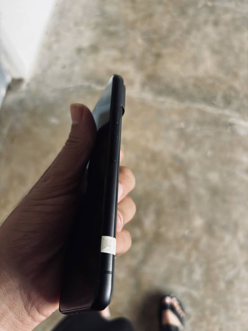 Google Pixel 8 2