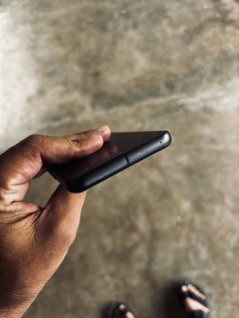 Google Pixel 8 5
