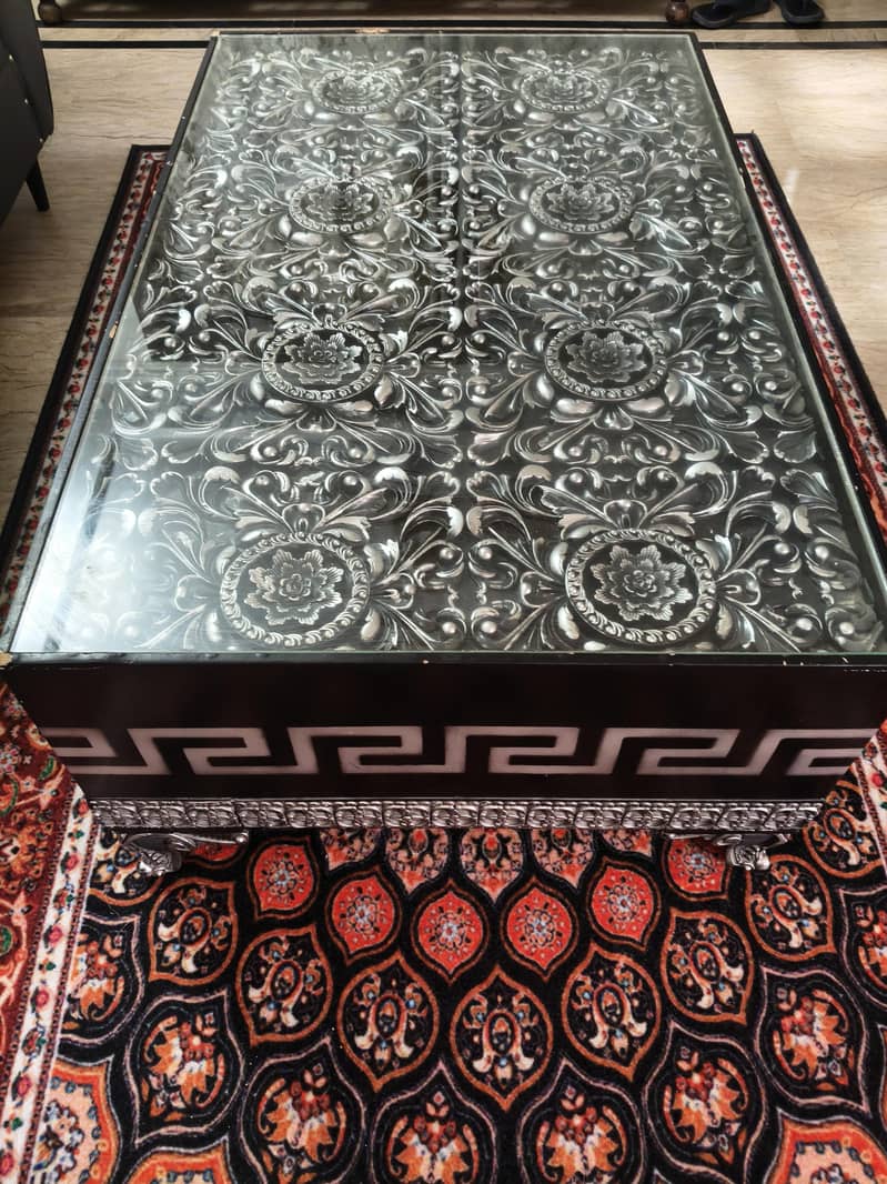 Lounge Table 2