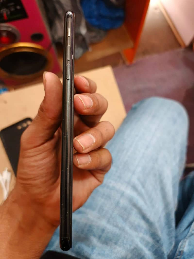 Apple iPhone 7 Plus 4