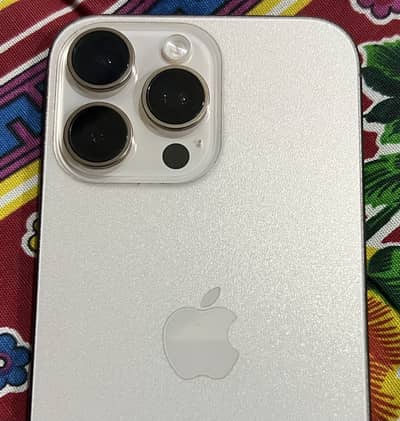 Apple iPhone 16 Pro Max