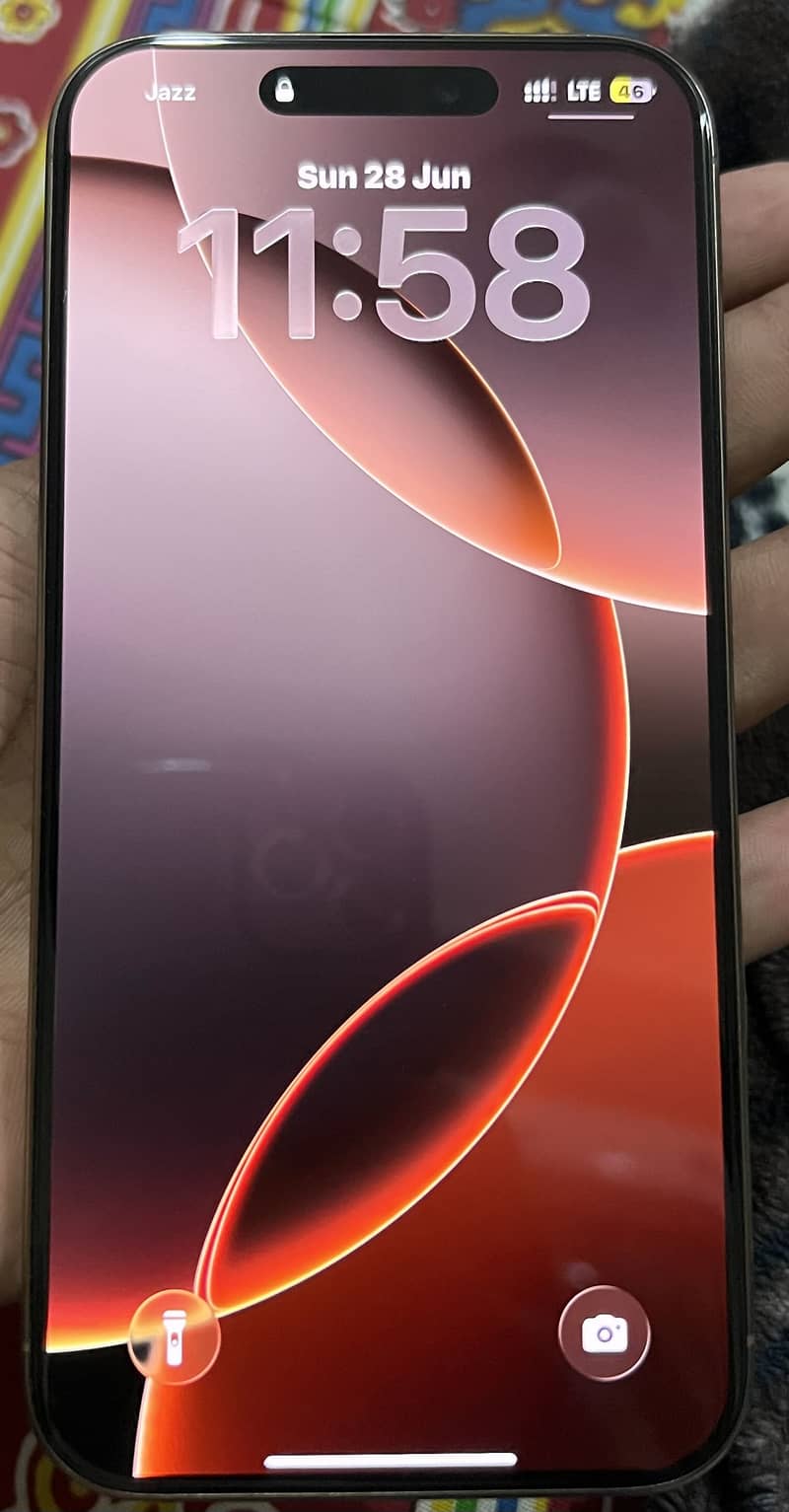 Apple iPhone 16 Pro Max 1