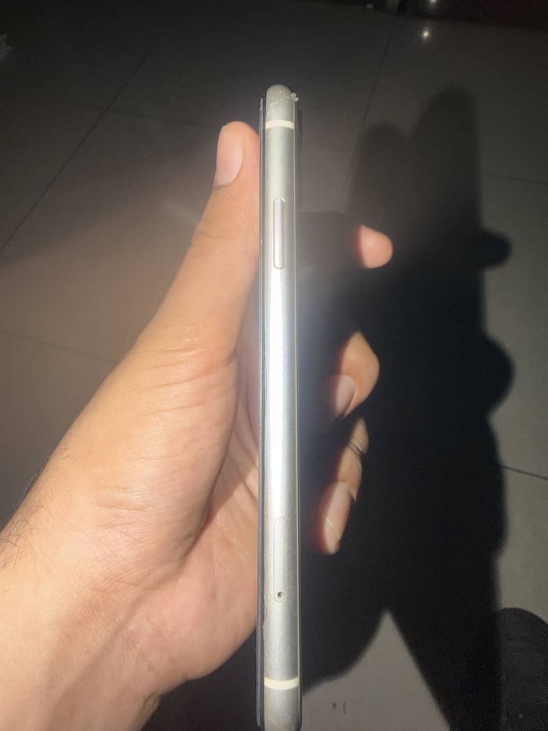 Apple iPhone 11 2