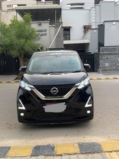Nissan Dayz highway star s hybrid pro pilot 2022 model