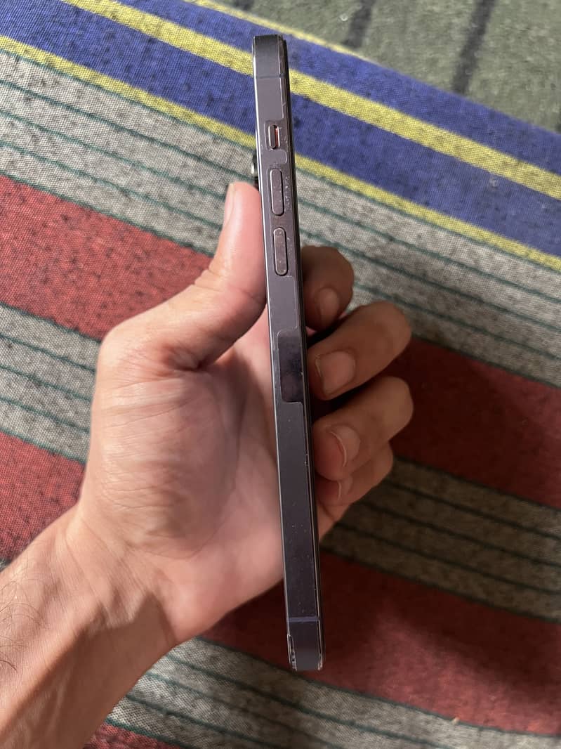Iphone 14 pro max 4