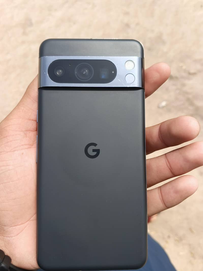Google Pixel 8 Pro 2