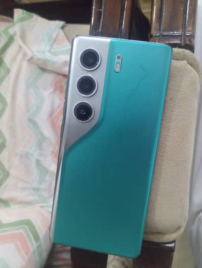 Tecno CAMON 40 Pro