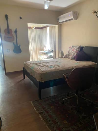 Maid required in flat in Dha