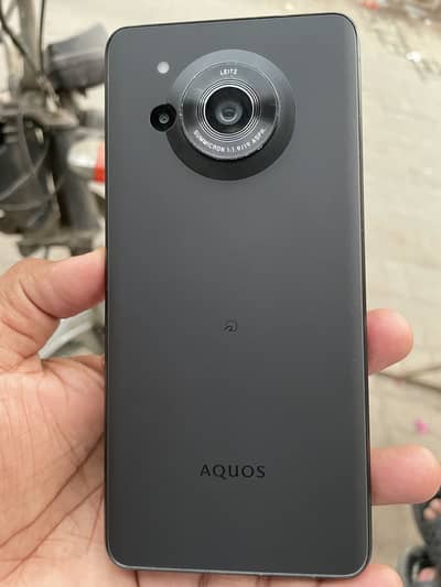 Aquos R7 12-256GB
