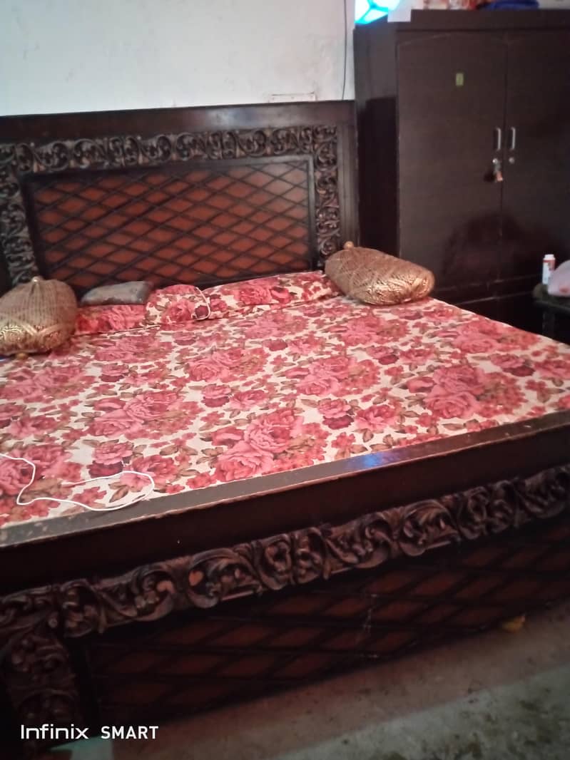 bed Almari 1
