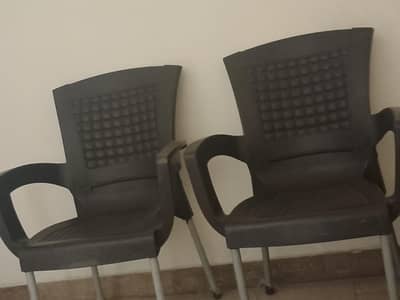 chair with table round