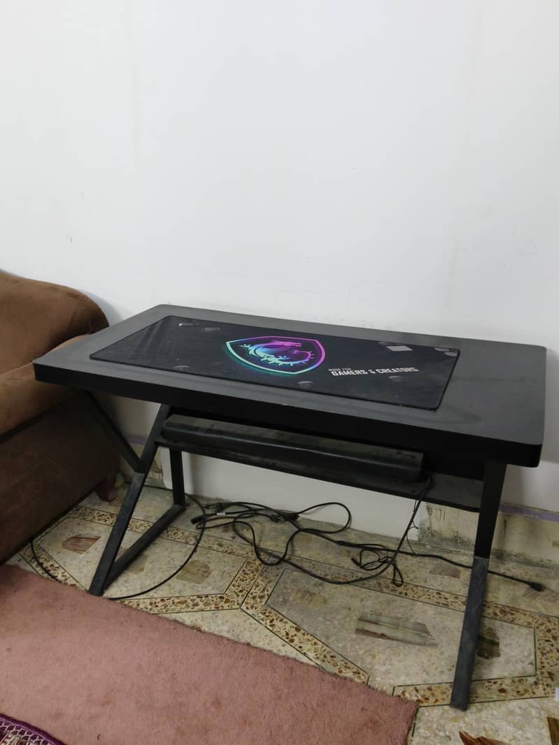 Gaming table/computer table 2