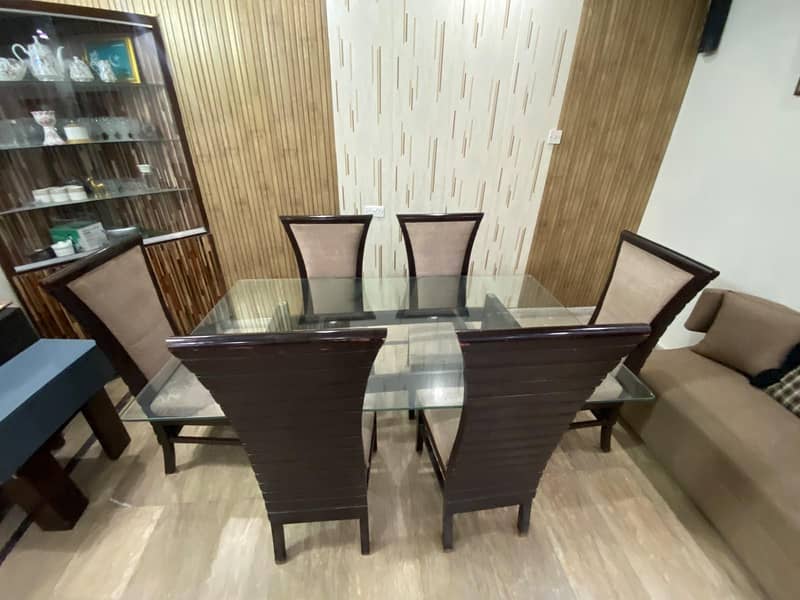 Dining table set 0