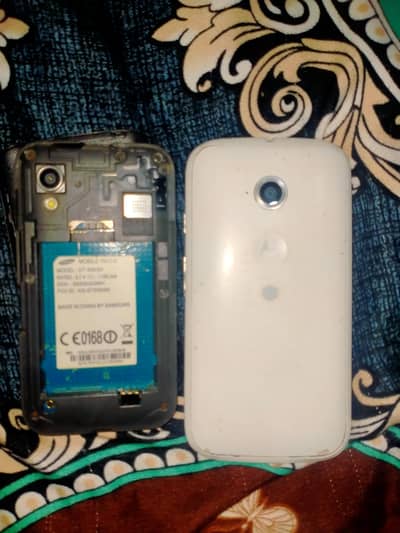 Motorola Moto E22 and samsung: Samsung Galaxy Ace GT-S5830i